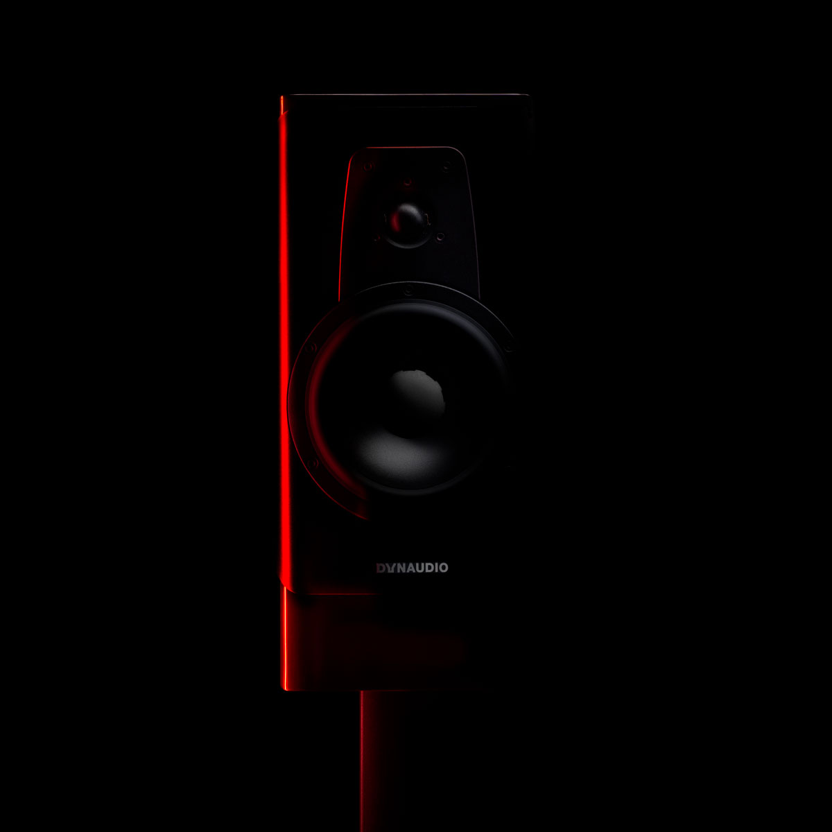 Dynaudio predstavio nove premium zvučnike - Contour 20 Black Edition i Confidence 20A